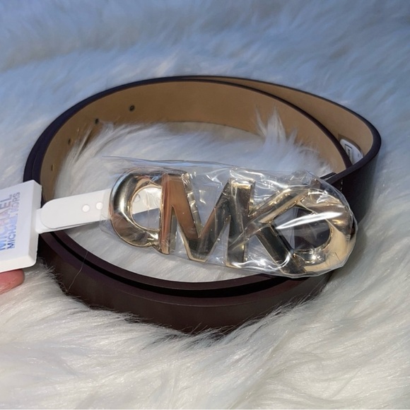 Michael Kors Women's Genuine Leather Brown with Gold Bucle MK Belt.Size Medium.